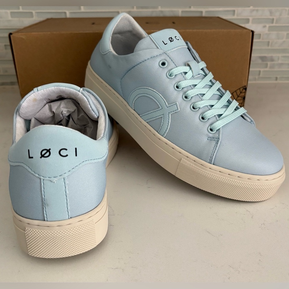 Loci Nine Low Top Sneakers Baby Blue Size 7